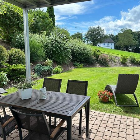 Ruhige Ferienwohnung Mit Terrasse Fuer 2 Personen Vohenstrauss Kültér fotó